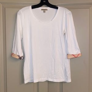 Fashionable white Tee